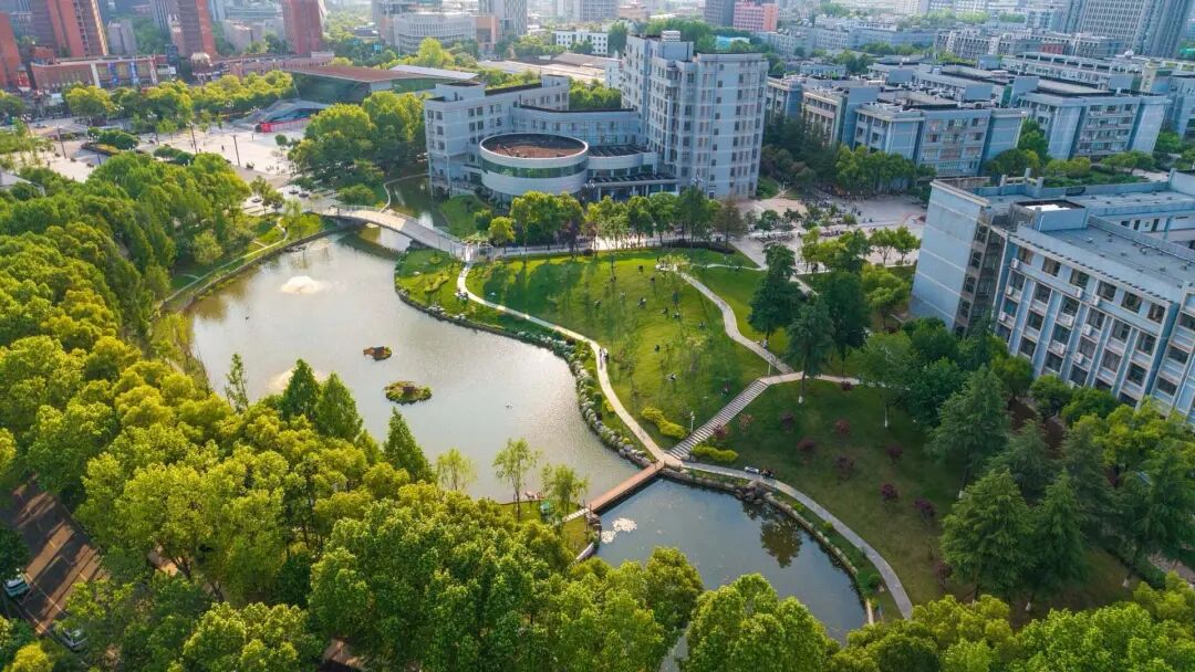 武汉工程大学新增3本科+1二学位专业：绿色能源与数智供应链双布局！
